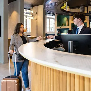 Novotel Off Grand Place Hotel