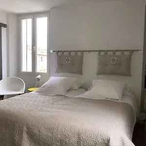 https://la-maison-de-jules.fr-provencehotel.com